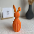 Osterhase mit umgeklapptem Ohr